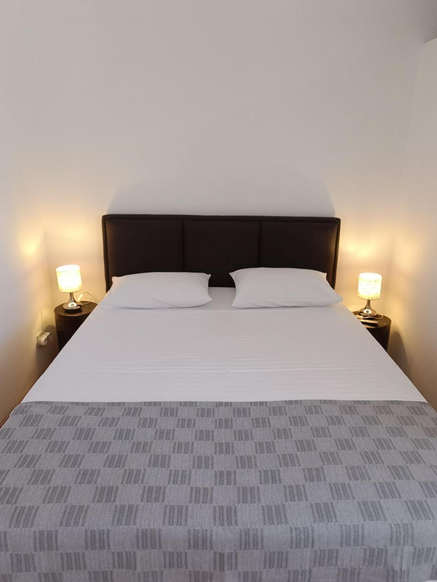 Apartmani Sprljan Vodice Eksteriør billede