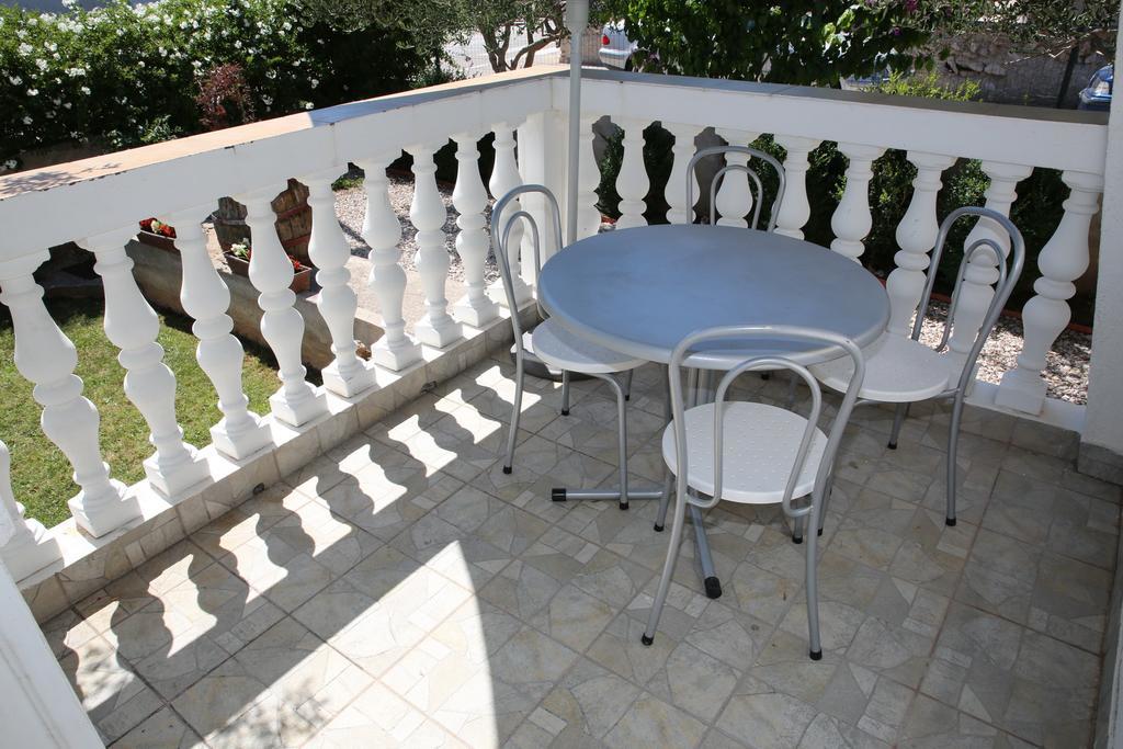 Apartmani Sprljan Vodice Eksteriør billede