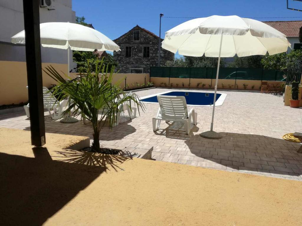 Apartmani Sprljan Vodice Eksteriør billede