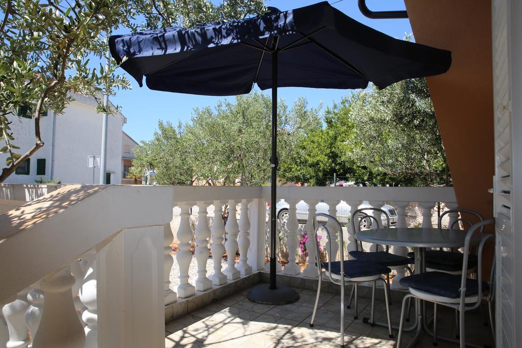 Apartmani Sprljan Vodice Eksteriør billede